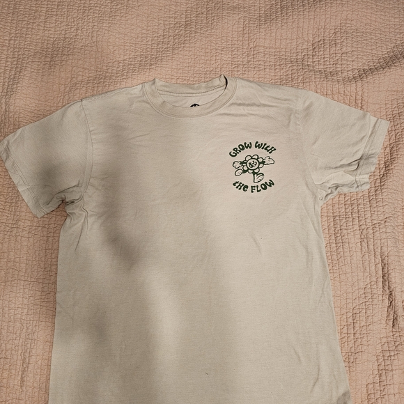 Cream T-Shirt with Green Graphic - Picture 1 of 3